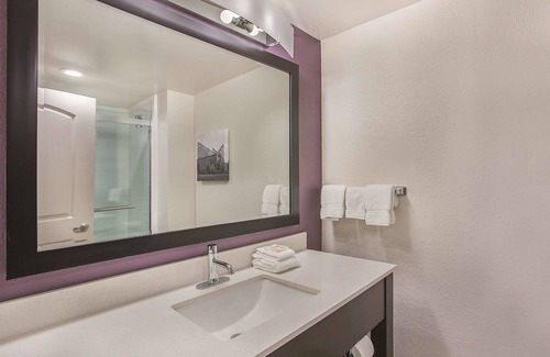 East Ridge Hotel | La Quinta Inn & Suites by Wyndham Chattanooga - East Ridge