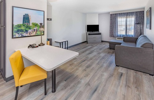 Ardmore Hotel | La Quinta Inn & Suites By Wyndham Ardmore