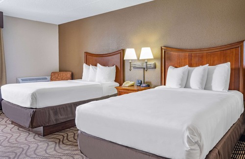 Minnetonka Hotel | La Quinta Inn & Suites by Wyndham Minneapolis-Minnetonka