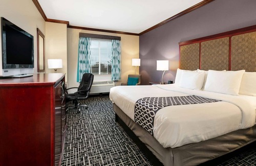 Lindale Hotel | La Quinta Inn & Suites by Wyndham Lindale