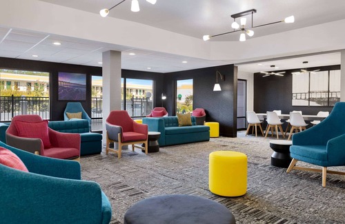 Selma Hotel | La Quinta Inn & Suites by Wyndham Selma/Smithfield I-95