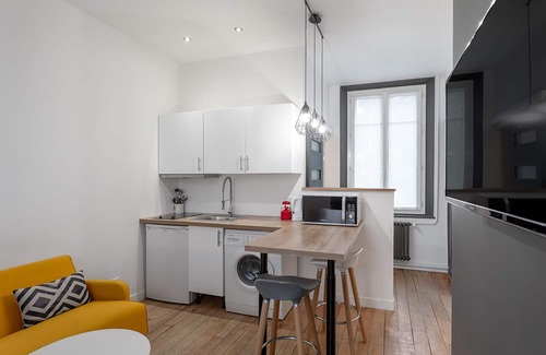 Beauvais House | La Salamandre