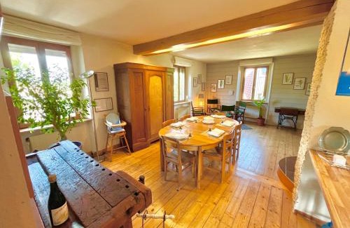 Algolsheim House | La Secrète en Alsace, Gîte familial spacieux avec jardin, proche Colmar & Route des Vins