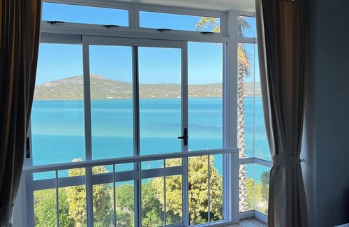 Langebaan House | La Shack With Gorgeous Views