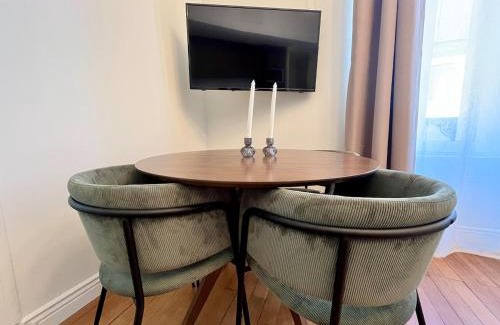 Chateaudun-Bannier Apartment | La Suite Ambiance chambre d hotel Cosy