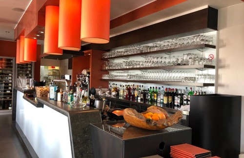 Dour Hotel | La table d’Auguste