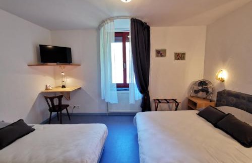 Bislee Hotel | La Table Des Bons Peres