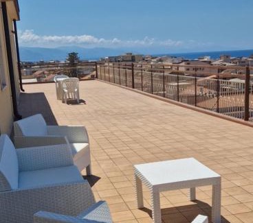 Capo d'Orlando Apartment | La terrazza sulle Eolie