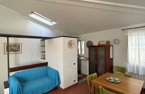 Castelnuovo Magra House | La Tisbe, a house in the medieval village of Castelnuovo Magra