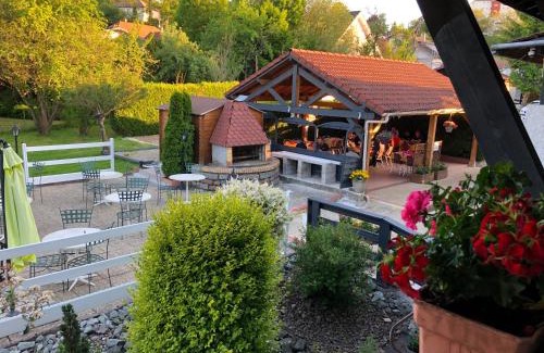 Etupes Hotel | La Vieille Ferme