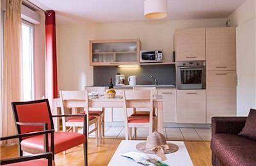 Divonne-les-Bains Apartment | La Villa Du Lac- 3 rooms for 6 people