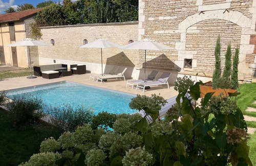 Les Riceys Villa | La Villa Lombardi – 5-Star Stay in Champagne with Spa & Pool