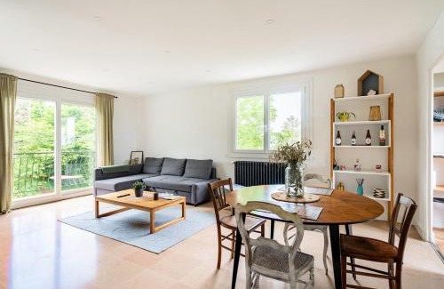 La Tour-en-Jarez Apartment | La Villa Tome , Appartement dans maison individuelle, piscine