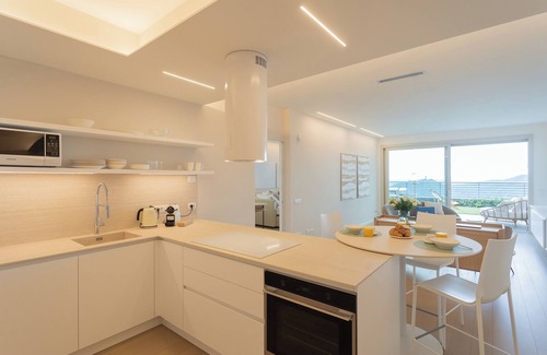 Como Apartment | La Vista Bonita
