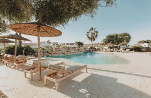 Cala'n Bosch Resort | Lago Resort Menorca - Villas & Bungalows del Lago
