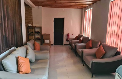 Hithadhoo House | Lagoon Lodge