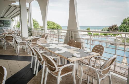 Albena Hotel | Laguna Beach Hotel