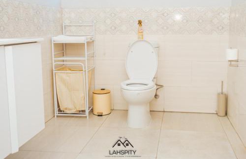 Vryburg House | Lahspity Guesthouse