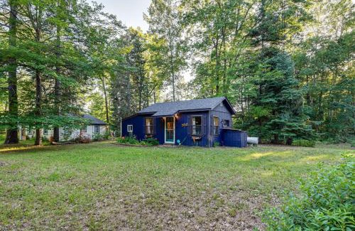 Gladwin House | Lake Access and Kayaks Gladwin Cottage Near Golfing