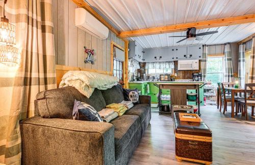 Gladwin House | Lake Access and Kayaks Gladwin Cottage Near Golfing