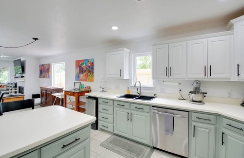 Hot Springs Apartment | Lake Access: Pet-friendly Duplex in Hot Springs!