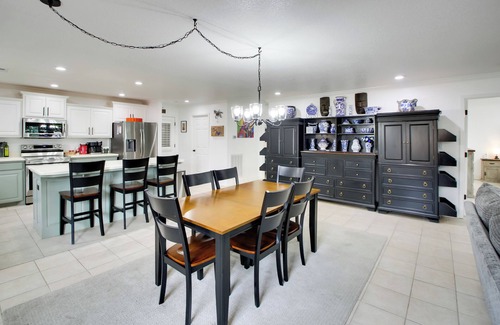 Hot Springs Apartment | Lake Access: Pet-friendly Duplex in Hot Springs!