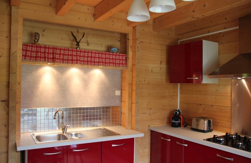 Chaparon Ski Chalet | Lake Annecy - Lathuile 74210, charming cottage lake and mountains view