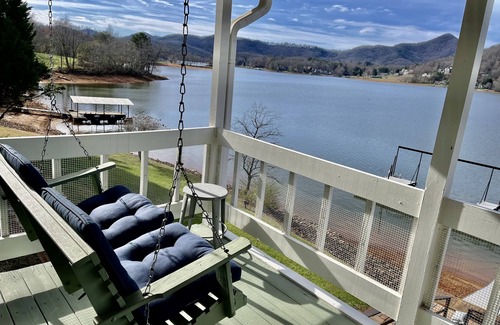 Hiawassee House | Lake Chatuge Waterfront Townhouse - The Perfect Fall 2025 Getaway