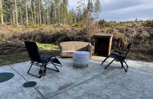 West Hills Cabin | Lake Christine Cottage