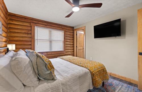 Burnside House | Lake Cumberland Cedar Hideaway