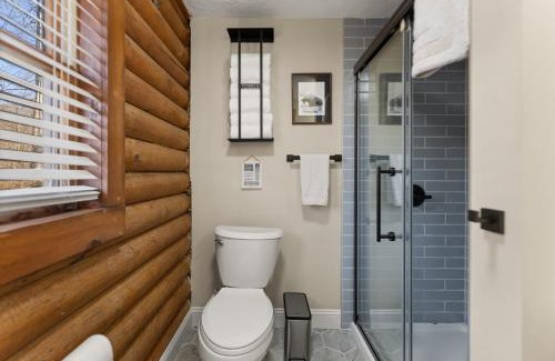 Burnside House | Lake Cumberland Cedar Hideaway