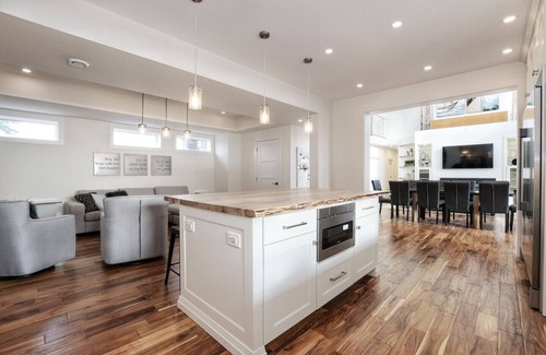 Dunnville Cottage | Lake Erie Waterfront Cottage near Niagara Wine Region