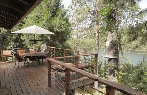 Meadow Vista House | Lake front Paradise! Water Ski, Wake Board, Fish or.