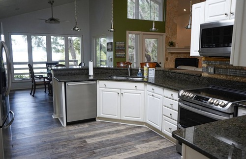 Putnam Hall House | Lake House - Gorgeous Lake Views, Kayaks, Game Room, Fire Pit, Family Friendly