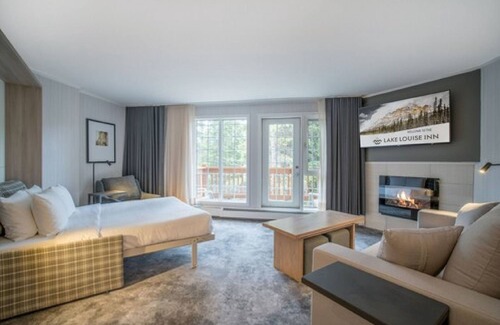 Lake Louise Hotel | Lake Louise Inn