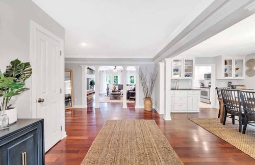 Mayhew House | Lake Norman Villa Sleeps 15-Hot Tub-Game Room