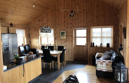 Selfoss House | Lake Palace Úlfljótsvatn (Golden Circle)