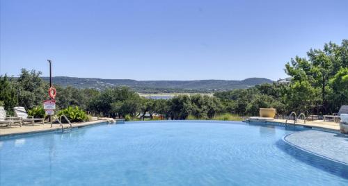 Northshore On Lake Travis Villa | Lake Side Villa, Infinity Pool, Jacuzzi, Pickle Ball & Winery