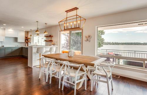 Fort Lewis House | Lake Spanaway Retreat Home with Private Beach!