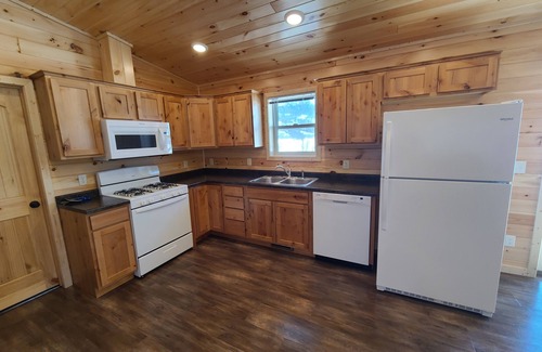 Puposky Cabin | Lake view cabin with all the amenities of the resort and pet friendly
