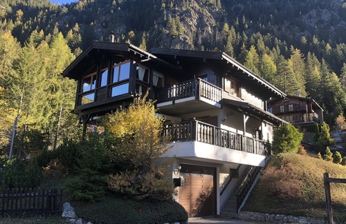 Champex-Lac Ski Chalet | Lake-view Chalet with jacuzzi, sauna, many terraces & garden