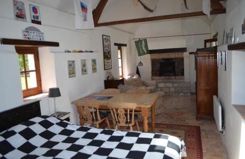 Louplande House | Lake View Cottage close to Le Mans 24H circuit