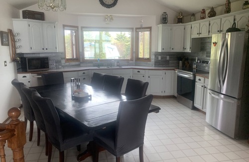 Division No. 8 House | Lake View Home at Wilson's Beach, Gull Lake, AB