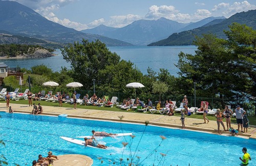 Chorges House | Lake view rental serre poncon hautes alpes