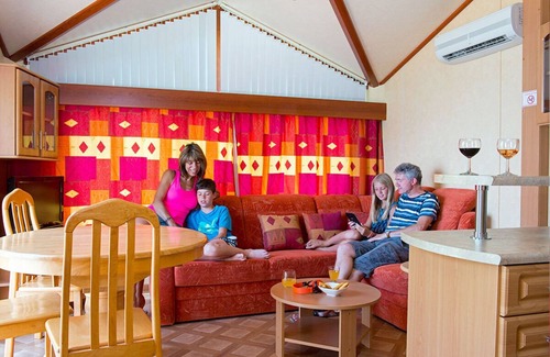 Chorges House | Lake view rental serre poncon hautes alpes
