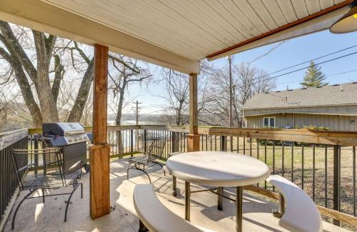 Cape Fair Apartment | Lake Views and Community Perks Cape Fair Apartment!