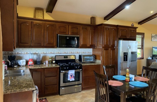 Tierras Morenas House | Lake & Volcano Views! 3 Bedroom, 2 1/2 Bath, Full Home - 10% 7 Day Discount