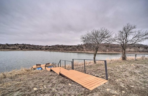 Cedar Vale House | Lakefront Cedar Vale Lodge with Private Boat Dock!