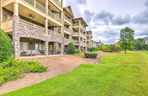 Talladega Apartment | Lakefront Condo with Community Pool and Boat Dock
