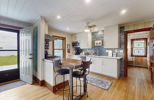 Isle La Motte House | Lakefront, dog-friendly house with amazing view, dock, 2 kayaks & canoe